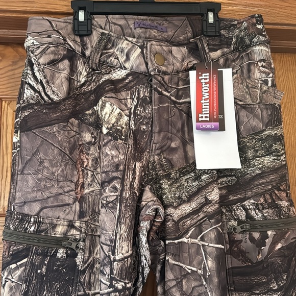 Ladies insulated, water repellent, camo pants - Picture 2 of 6